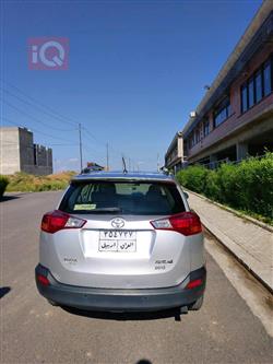 تۆیۆتا ڕاڤ 4